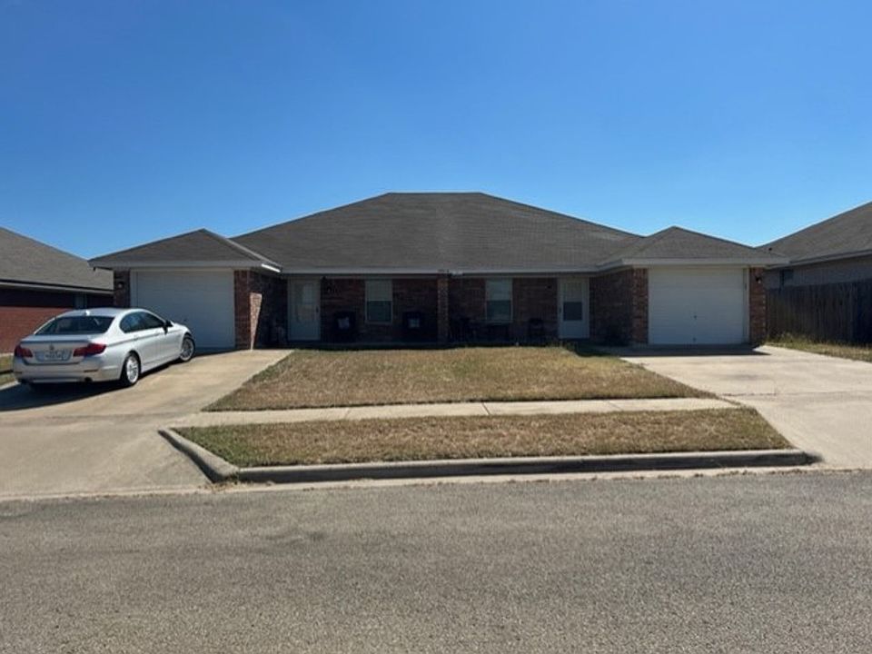 1st image of 3804 Uvalde Dr