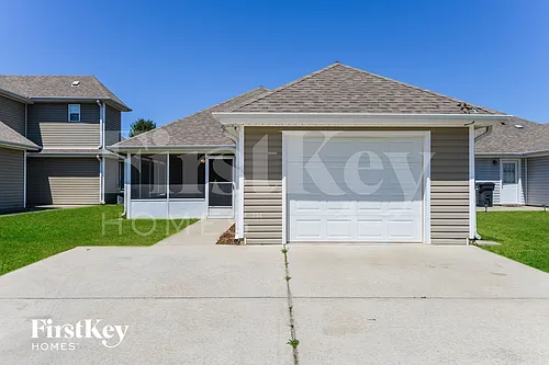 2218 Village Ln Photo 1