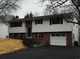 951 Zeggert Rd, Endicott, NY 13760