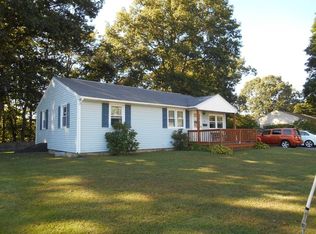 14 Locust St, Oxford, MA 01540