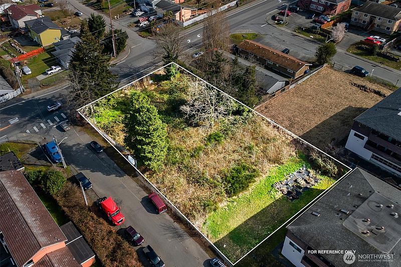 3rd image of 2805 S 216th Street