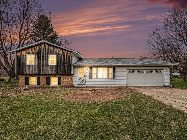 5565 Newton Ave, Coloma, MI 49038
