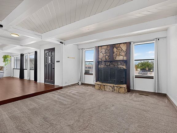 3rd image of 10200 Park Ln NW