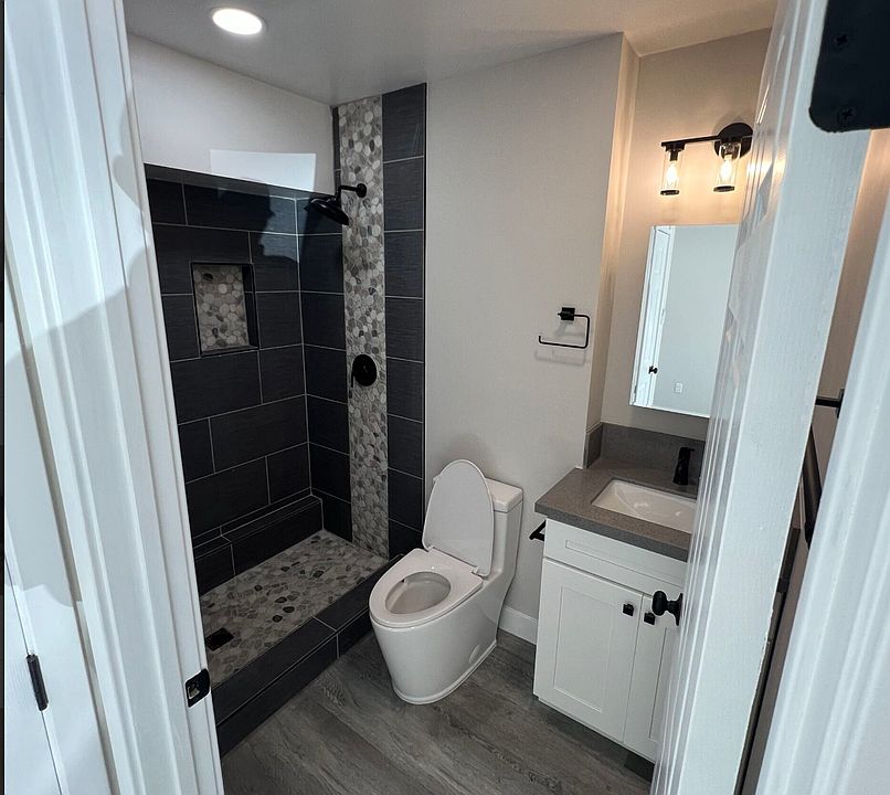 2nd image of 3621 Park Blvd #1