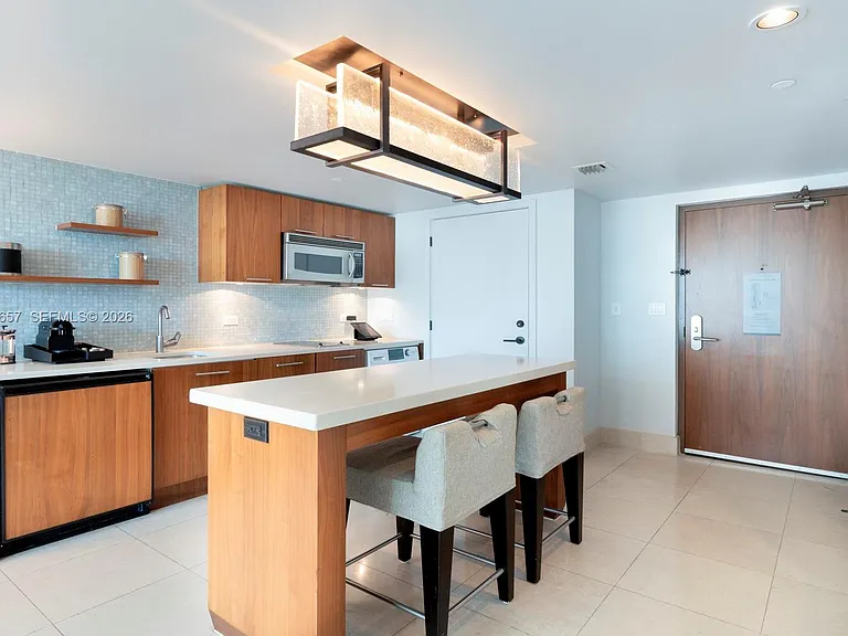 6801 Collins Ave #C414 — Photo 10