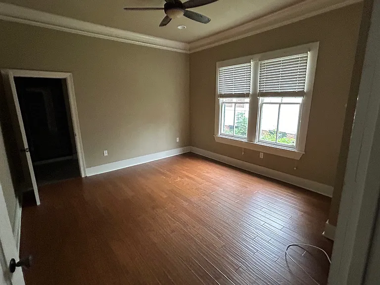 729 Royal St — Photo 16