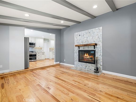 5th image of 10011 Genesta Ave