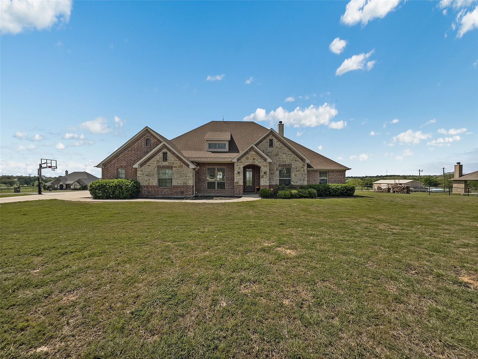 103 Susan Ln, Weatherford, TX 76087 | Zillow