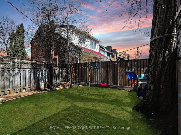 217 Winona Dr #C03, Toronto, ON M6C 3S4
