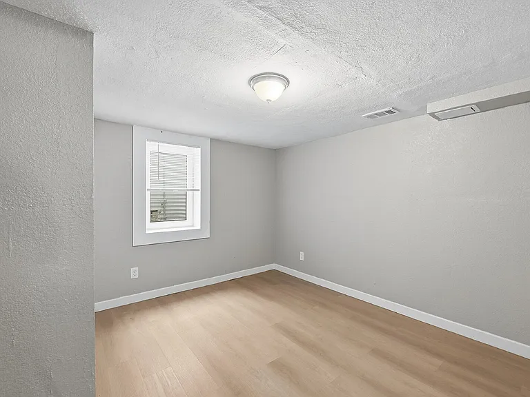 5565 S Delaware St #5571 — Photo 21