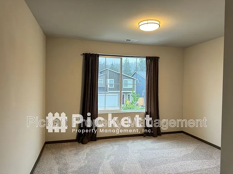 5146 Granger St — Photo 10
