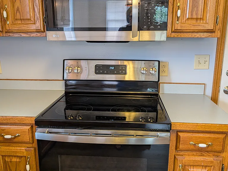 1910 Bluebird Dr — Photo 24