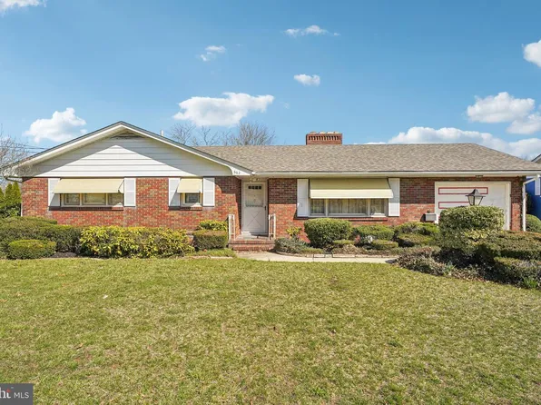 662 E Walnut Rd, Vineland, NJ 08360