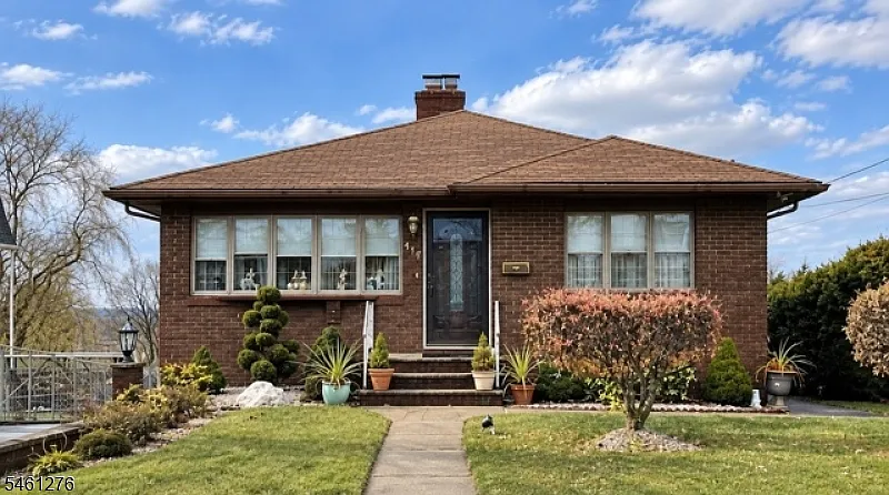 115 Lower Notch Rd #1