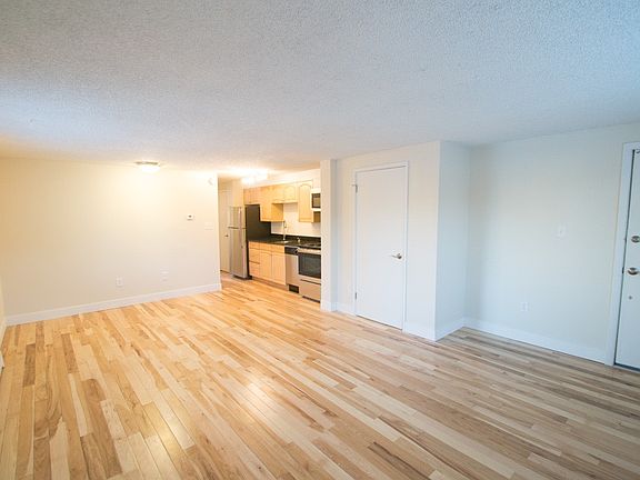 5th image of 263 N Grant St APT 306