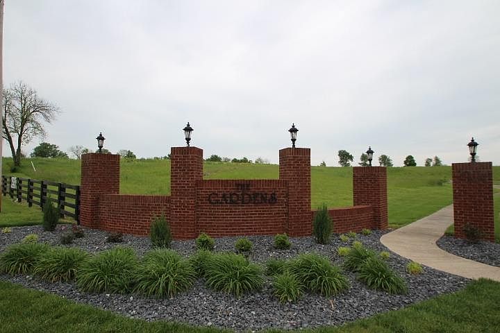1st image of 2 English Gdns