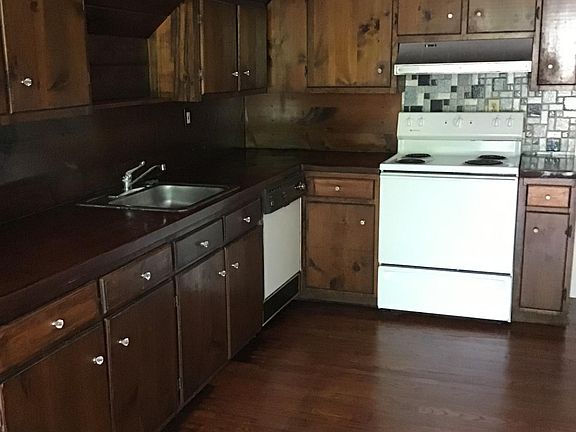 view of kitchen. Lots of storage