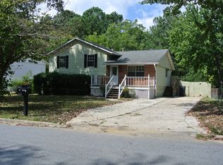 467 Roxbury Dr, Riverdale, GA 30274