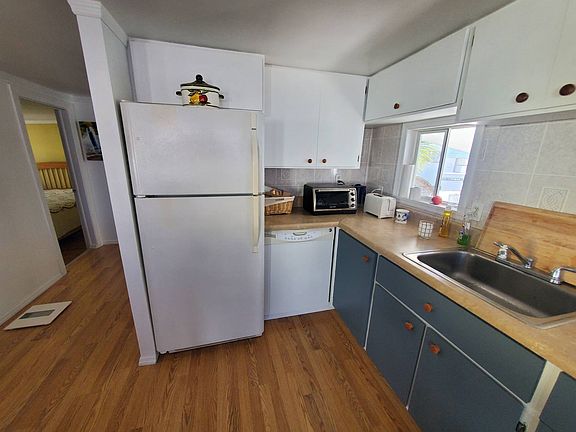 3rd image of 4125 Park St N Lot 946