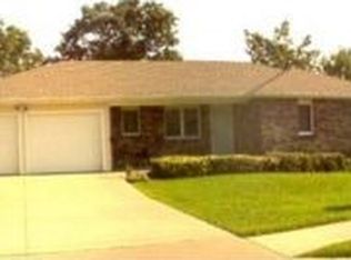 2214 Bridgewater Dr, Columbia, MO 65202