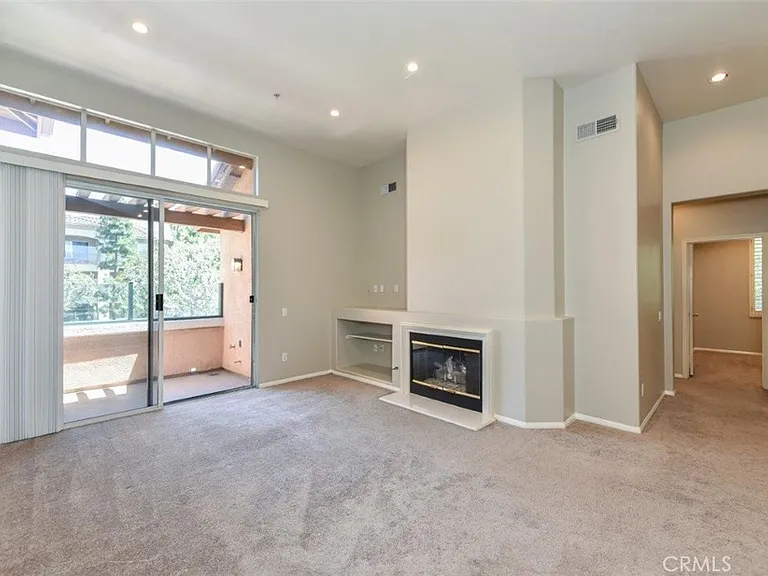 708 Solvay Aisle — Photo 19
