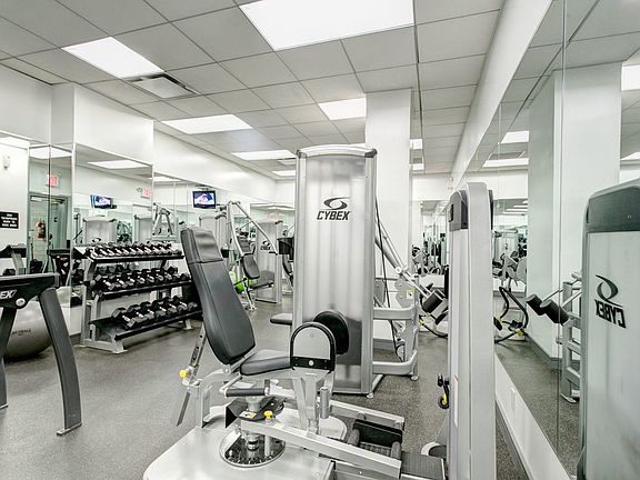4th image of 30 Park Ave APT 12E