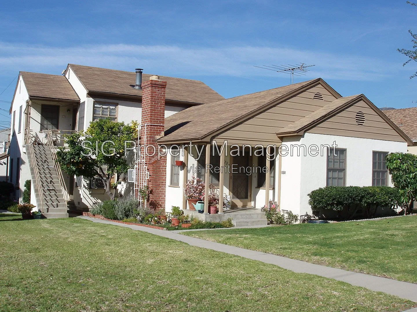 2 bed, 1.0 bath, $2,600 — Photo 1