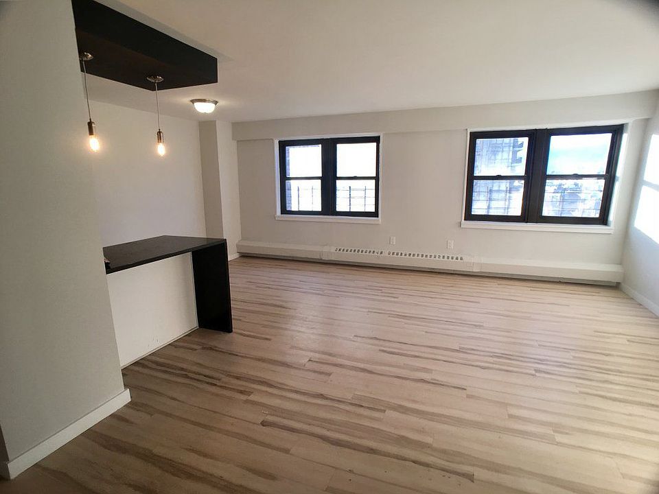 1st image of 111 Wadsworth Ave APT 11G