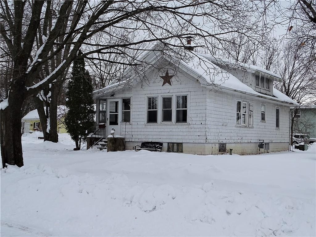 319 1st Avenue, Durand, WI 54736 Zillow