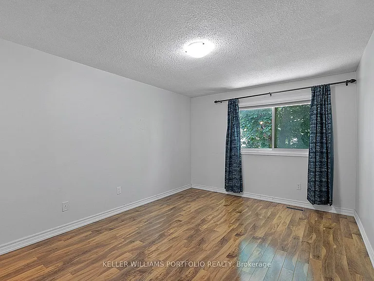 24 Ulysses Pl — Photo 32