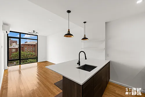 610 Myrtle Ave Photo 1