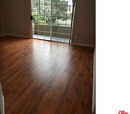 5th image of 10650 Moorpark St APT 305