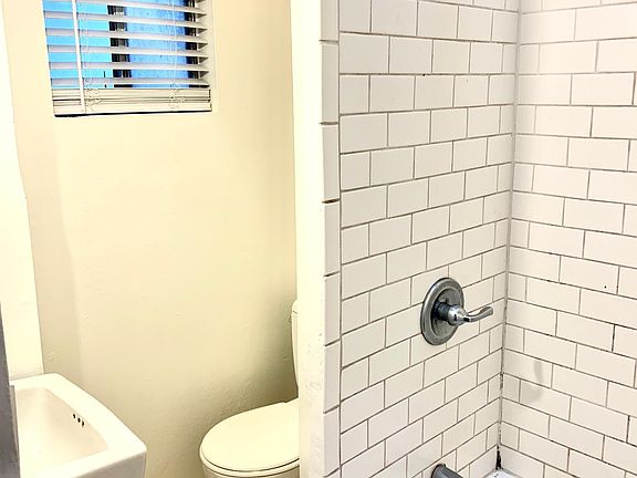 Restroom w Skylight