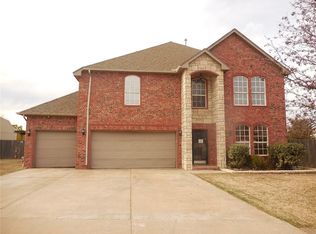 4721 Roche Dr, Yukon, OK 73099