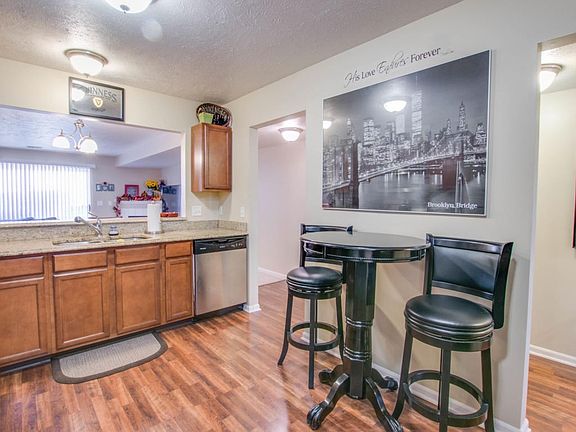 4044 Rivertown Lane-17