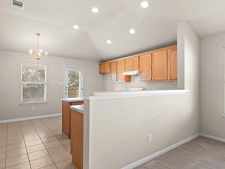 1322 Tumbling River Dr — Photo 7