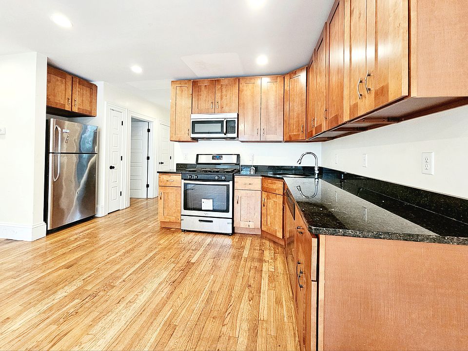 1st image of 84 Linden St #8
