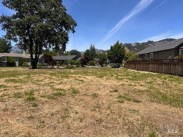 2nd image of 1704 Emerald Drive