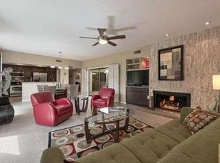 4831 N Winners Cir #C, Palm Springs, CA 92264