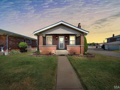 9701 Sterling Pl, Saint Louis, MO, 63123