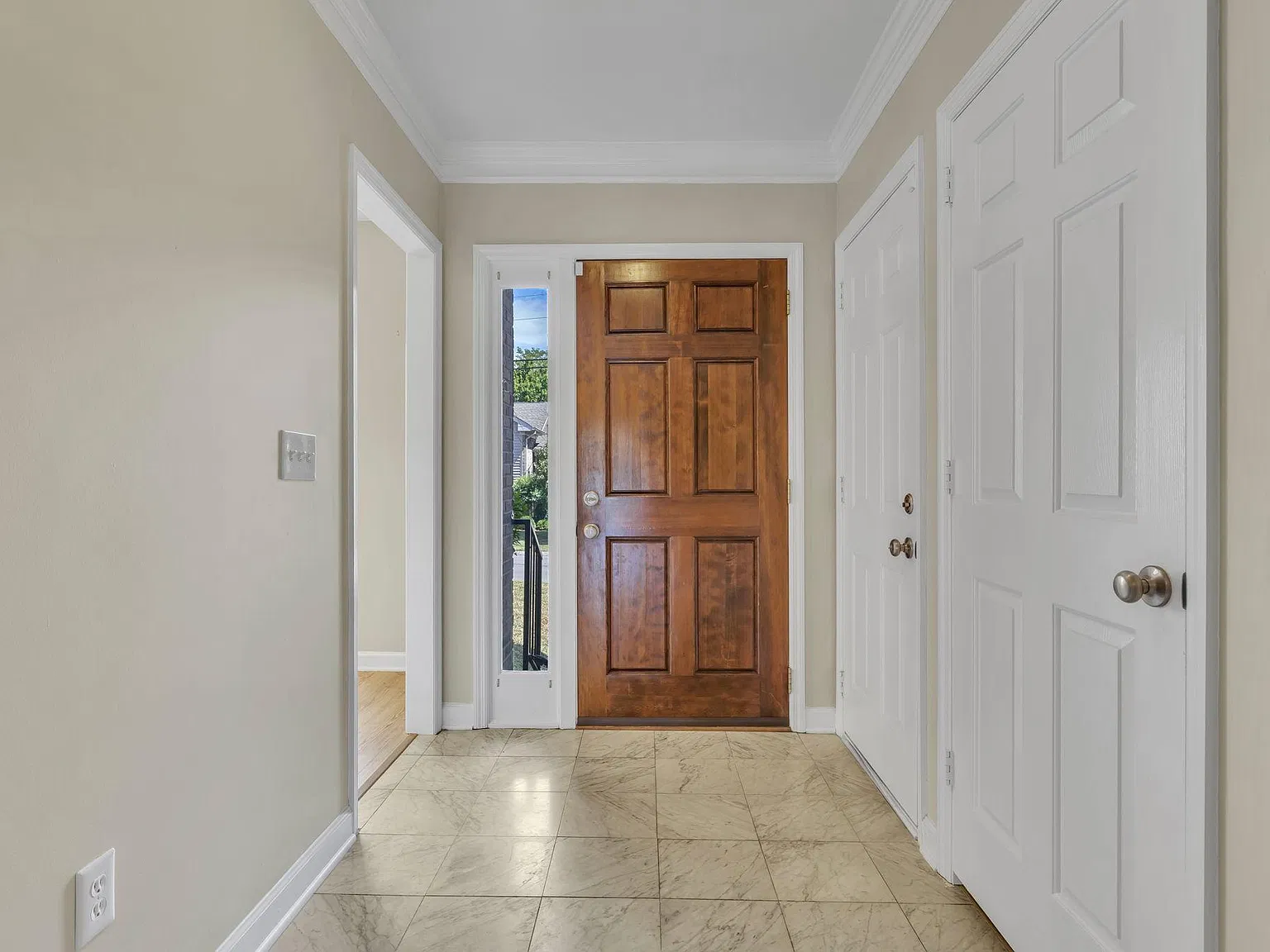 2 bed, 1604 sqft, $2,600 — Photo 4