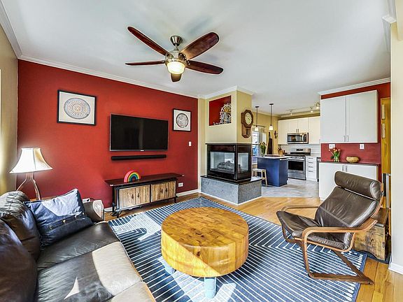 5th image of 4849 N Ravenswood Ave APT 1N