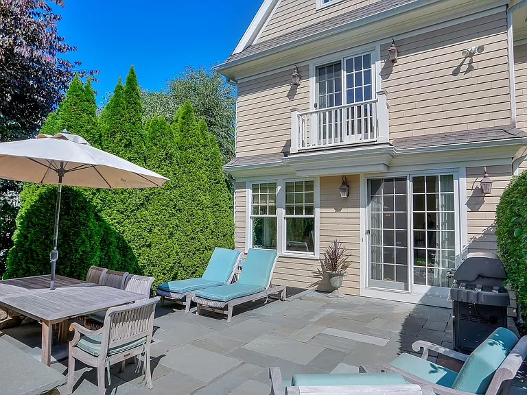 32 Reynolds Pl #A — Photo 19