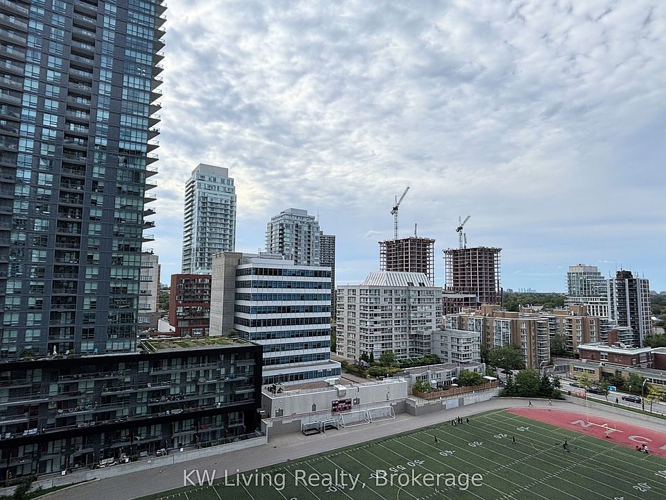 1st image of 70 Roehampton Ave Unit 1116