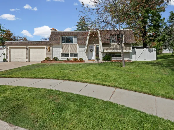 9633 S Sleepy Hollow Cir, Sandy, UT 84094