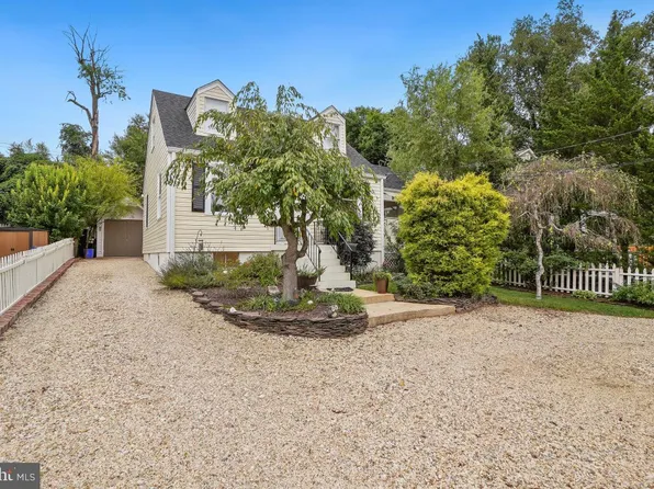 3513 Decatur Ave, Kensington, MD 20895