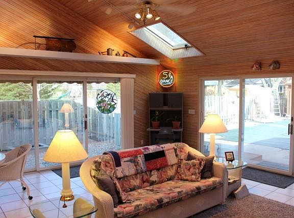 5th image of 1103 Brunn Ave