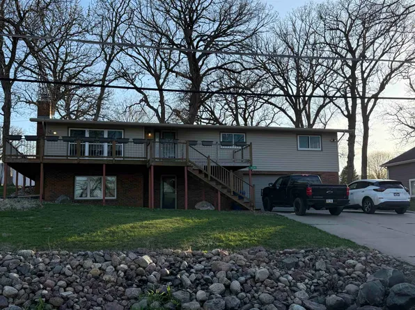 16397 255th Ave, Spirit Lake, IA 51360