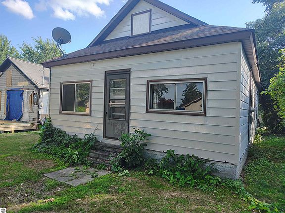 3rd image of 853 Shady Shore Dr