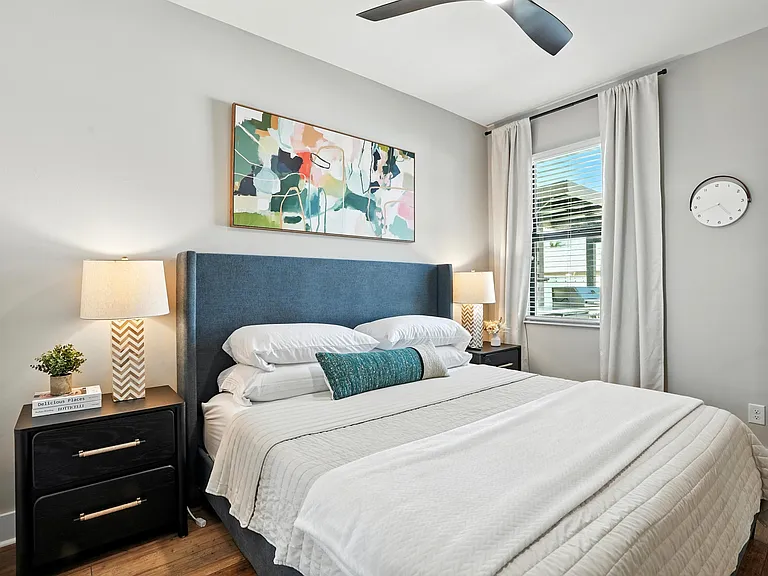 4226 SW 13th Ave — Photo 34